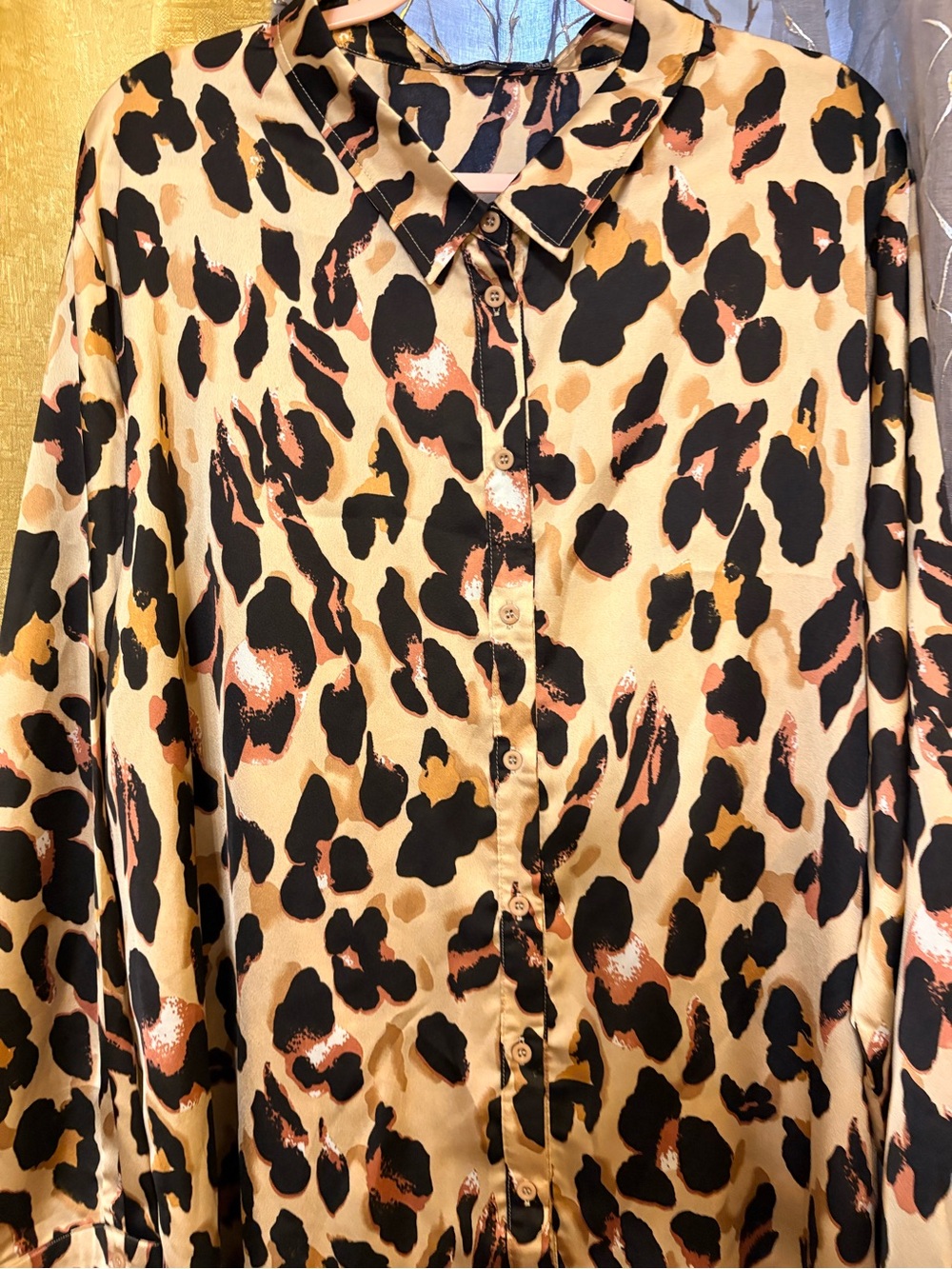 Boohoo Leopard Print Button-Down Shirt in Tan, Black & Brown